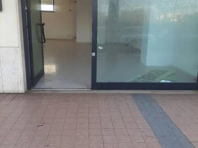 Locale Commerciale in vendita a Campo Boario, Latina