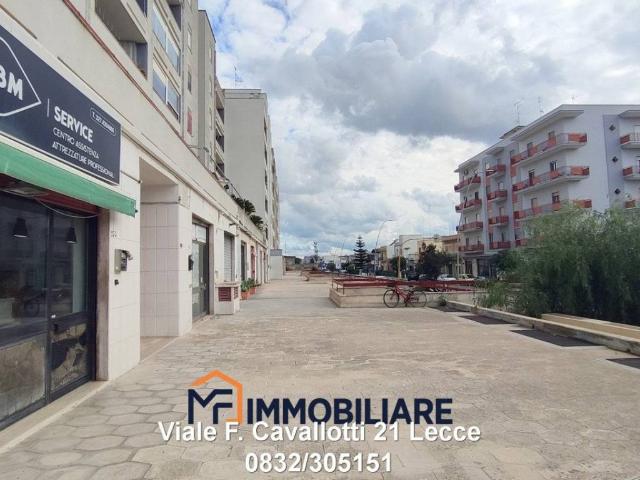 Locale Commerciale in vendita a Puglia, Lecce