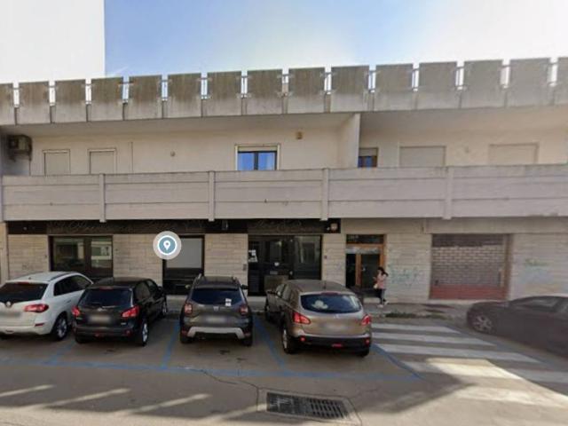 Locale Commerciale in vendita a Puglia, Lecce
