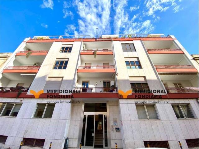 Locale Commerciale in vendita a Puglia, Lecce
