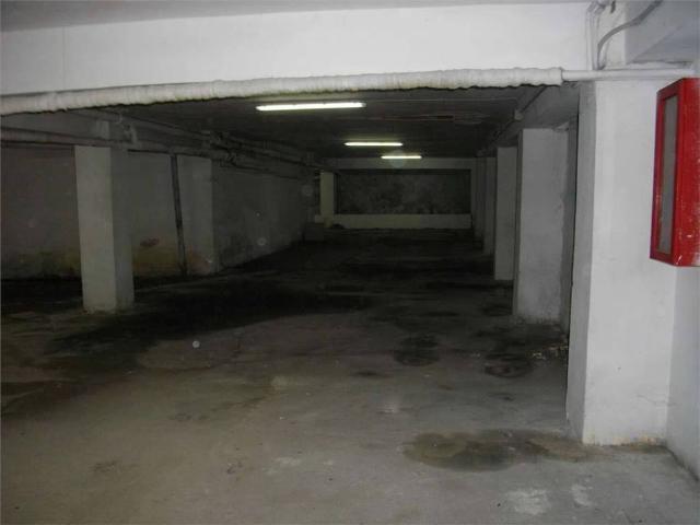 Locale Commerciale in vendita a Puglia, Lecce
