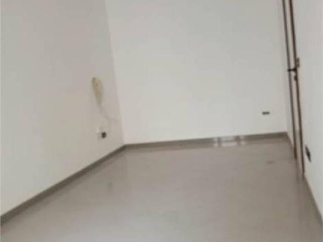 Locale Commerciale in vendita a Puglia, Lecce
