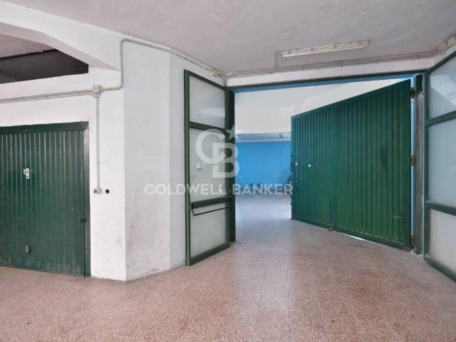 Locale Commerciale in vendita a Puglia, Lecce