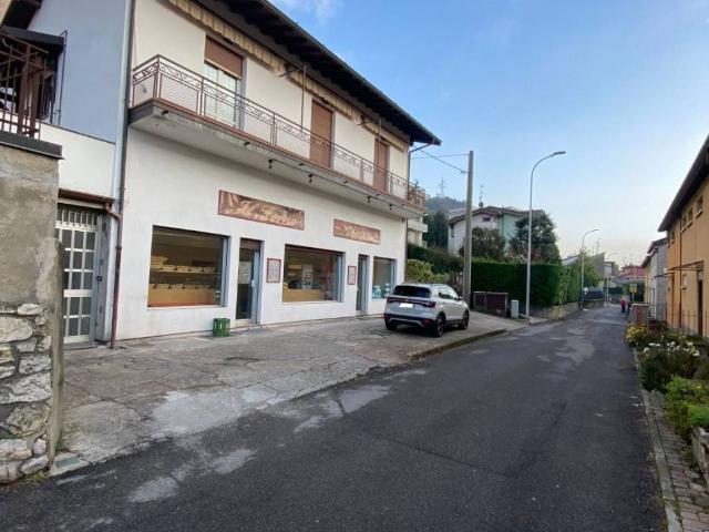 Locale Commerciale in vendita a Chiuso, Lecco
