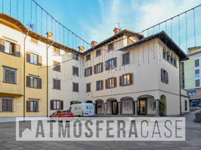 Locale Commerciale in vendita a Leffe, Bergamo