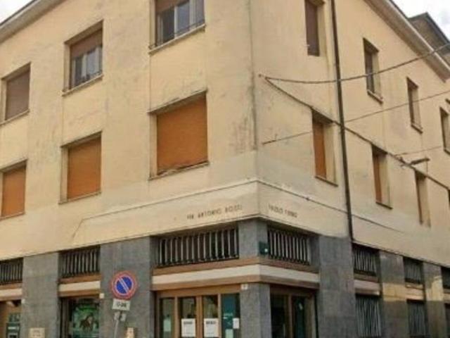 Locale Commerciale in vendita a Leno, Lombardia