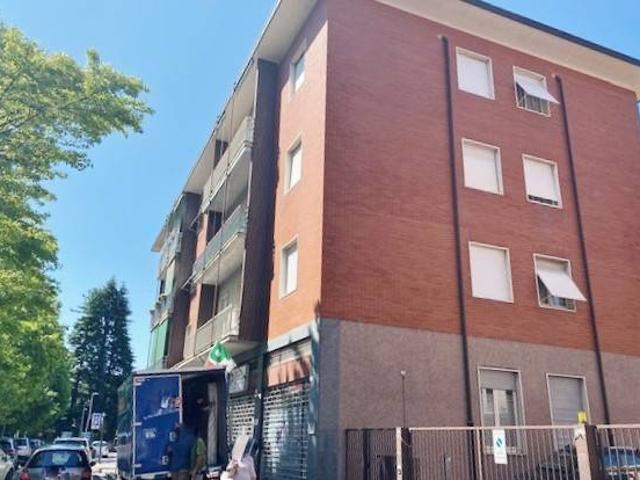 Locale Commerciale in vendita a Birago, Lentate Sul Seveso