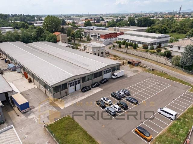 Locale Commerciale in vendita a Birago, Lentate Sul Seveso