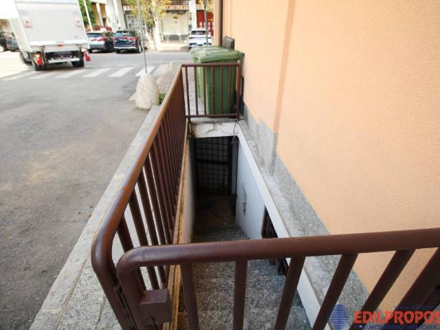 Locale Commerciale in vendita a Cimnago, Lentate sul Seveso