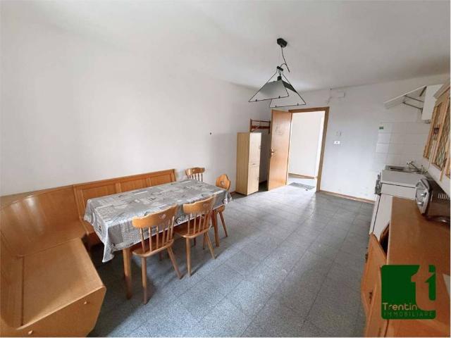 Locale Commerciale in vendita a Comunità Alta Valsugana e Bersntol, Levico Terme