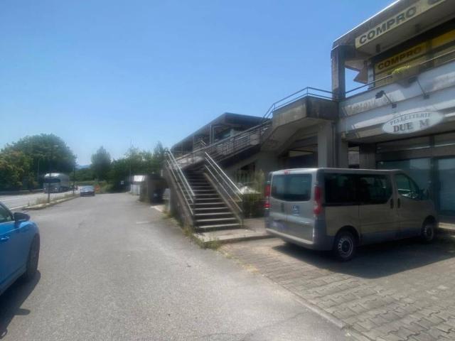 Locale Commerciale in vendita a Unione di comuni Montana Lunigiana, Licciana Nardi