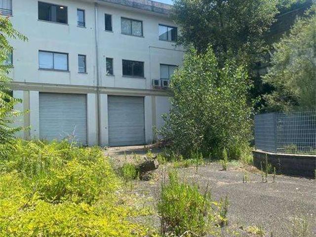 Locale Commerciale in vendita a Unione di comuni Montana Lunigiana, Licciana Nardi