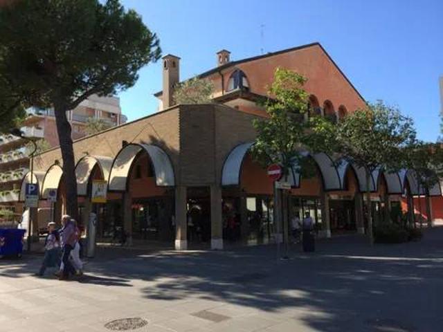 Locale Commerciale in vendita a Lignano Pineta, Friuli-Venezia Giulia