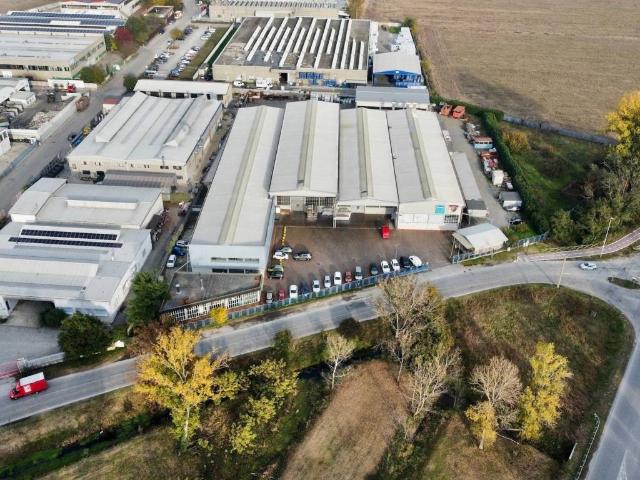 Locale Commerciale in vendita a Liscate, Lombardia