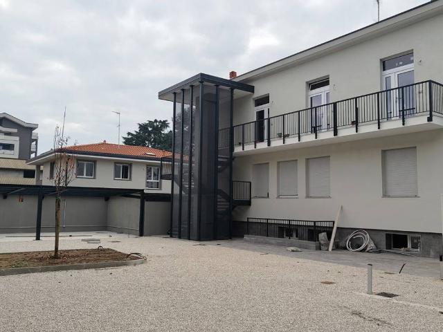 Locale Commerciale in vendita a Lissone, Lombardia