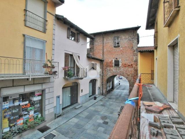 Locale Commerciale in vendita a Piemonte, Vercelli