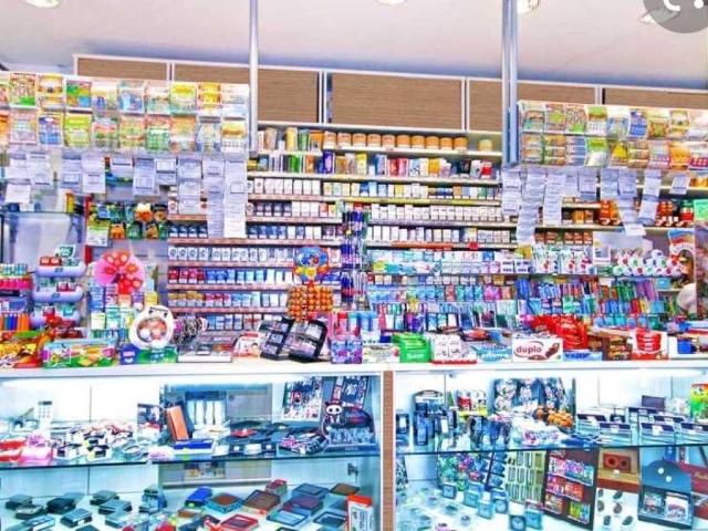 Locale Commerciale in vendita a Livorno