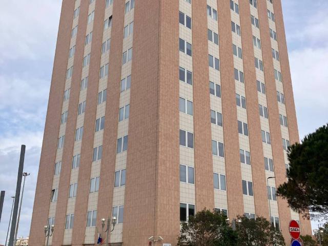 Locale Commerciale in vendita a Livorno