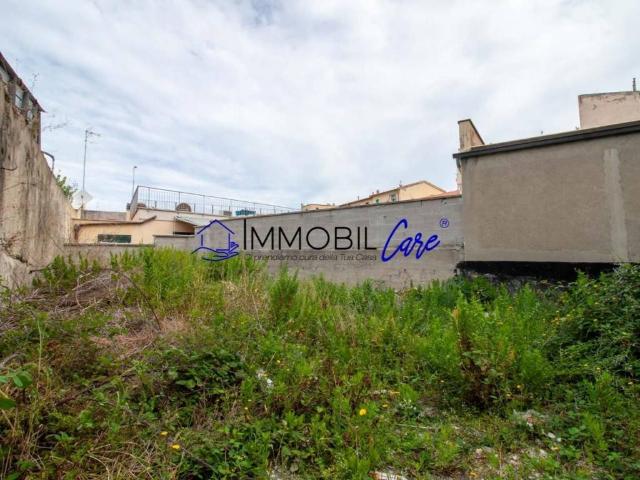 Locale Commerciale in vendita a Pontino, Livorno