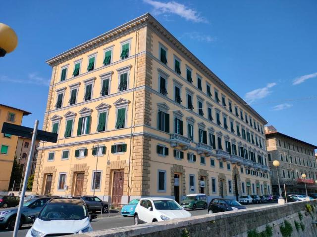 Locale Commerciale in vendita a Livorno, Toscana