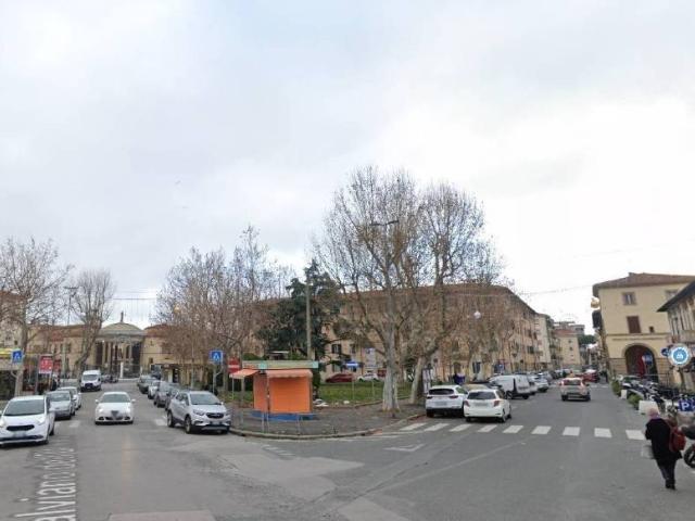 Locale Commerciale in vendita a Livorno, Toscana