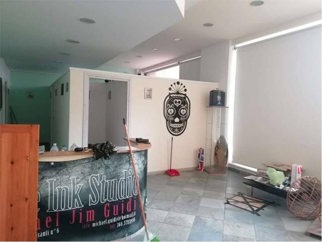 Locale Commerciale in vendita a Livorno