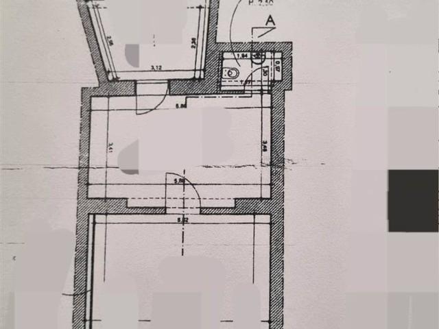 Locale Commerciale in vendita a Livorno