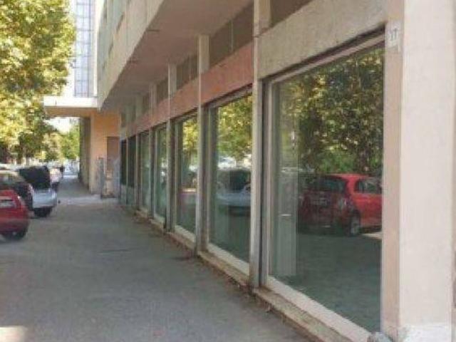 Locale Commerciale in vendita a Livorno, Toscana