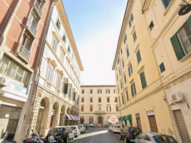 Locale Commerciale in vendita a Livorno