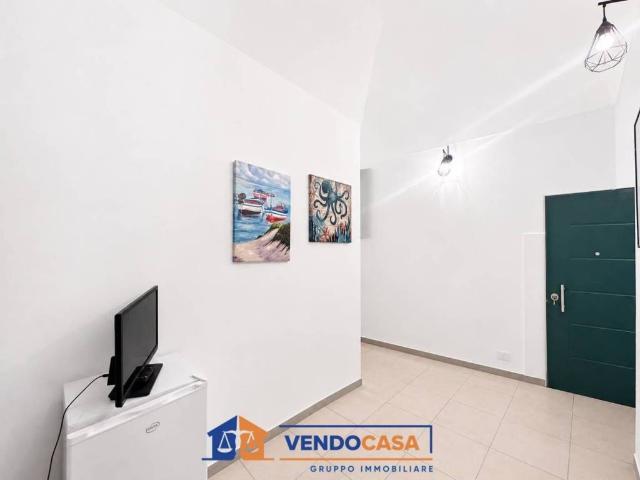 Locale Commerciale in vendita a Loano, Liguria