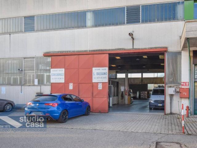 Locale Commerciale in vendita a San Fereolo, Lodi