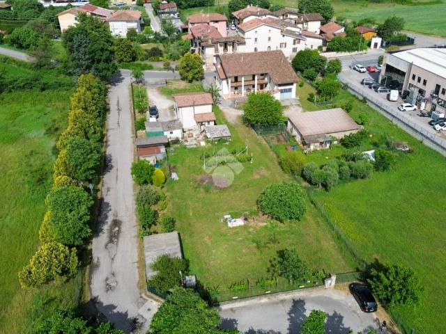 Locale Commerciale in vendita a Lonato, Lombardia