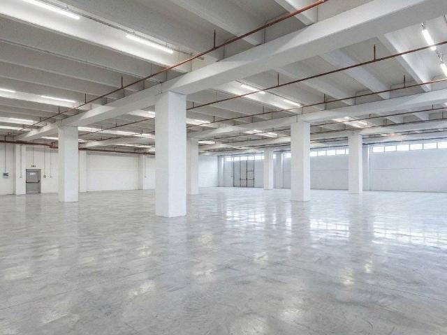 Locale Commerciale in vendita a Fonte, Riese Pio X