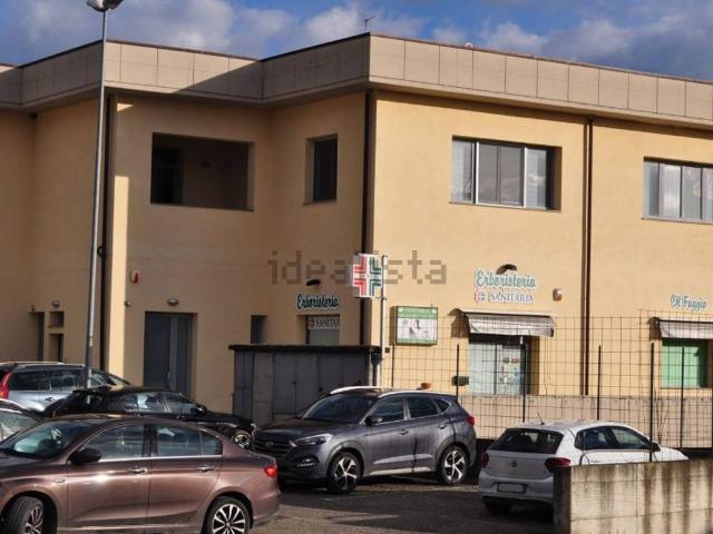 Locale Commerciale in vendita a Loro Ciuffenna, Toscana