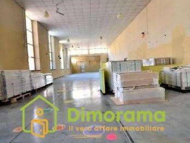 Locale Commerciale in vendita a San Pancrazio, Bagni Di Lucca Ponte