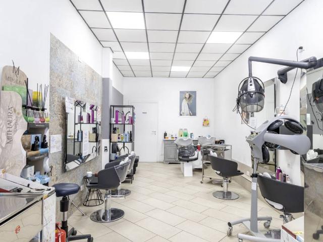 Locale Commerciale in vendita a Unione dei comuni della Bassa Romagna, Lugo