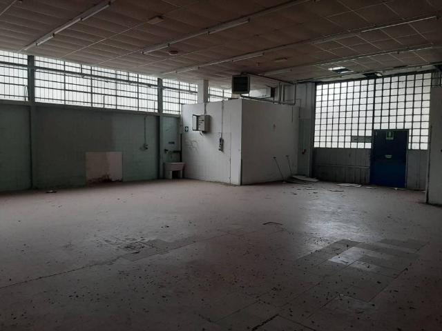 Locale Commerciale in vendita a Unione dei comuni della Bassa Romagna, Lugo