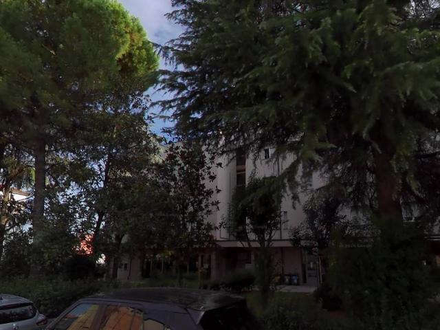 Locale Commerciale in vendita a Unione dei comuni della Bassa Romagna, Lugo