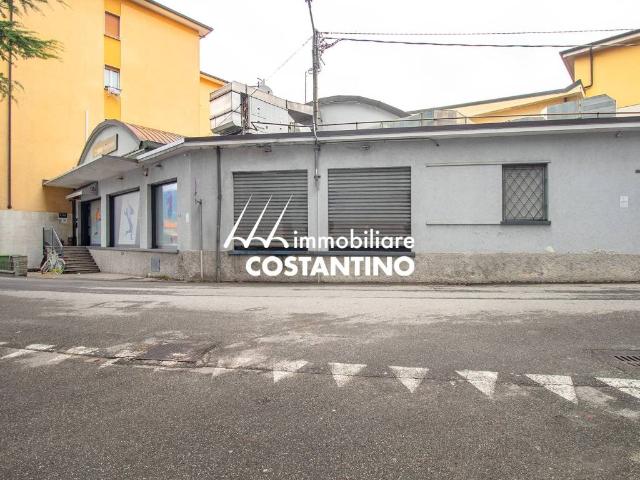 Locale Commerciale in vendita a Comunità Montana Valli del Verbano, Luino