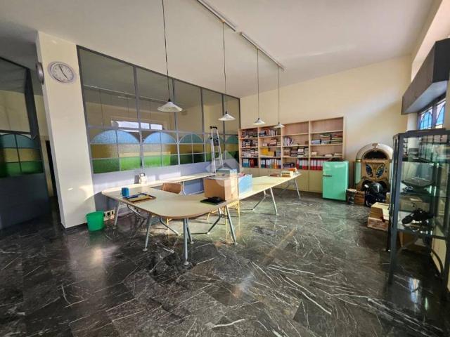 Locale Commerciale in vendita a Comunità montana della valle Trompia, Lumezzane