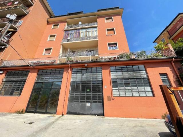 Locale Commerciale in vendita a Comunità montana della valle Trompia, Lumezzane