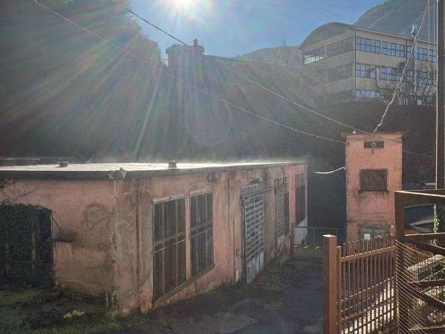 Locale Commerciale in vendita a Comunità montana della valle Trompia, Lumezzane