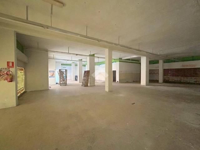 Locale Commerciale in vendita a Comunità montana della valle Trompia, Lumezzane