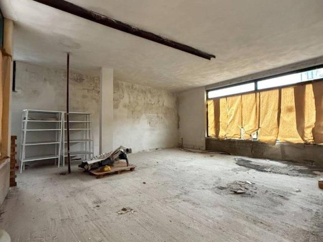 Locale Commerciale in vendita a Comunità montana della valle Trompia, Lumezzane