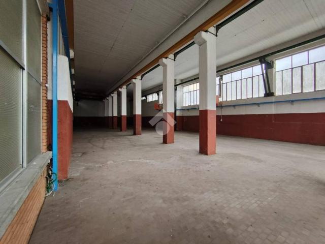 Locale Commerciale in vendita a Comunità montana della valle Trompia, Lumezzane
