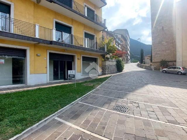 Locale Commerciale in vendita a Comunità montana della valle Trompia, Lumezzane