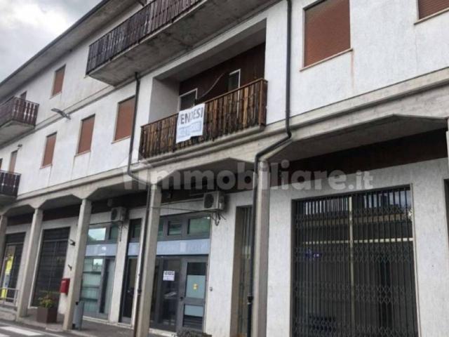 Locale Commerciale in vendita a Lusiana Conco, Lusiana