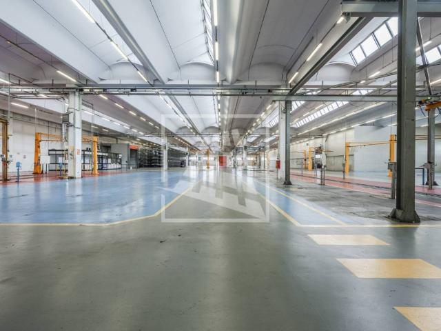 Locale Commerciale in vendita a Bassa Reggiana, Re