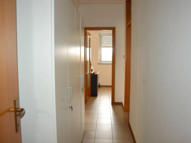 Locale Commerciale in vendita a Colleverde, Marche
