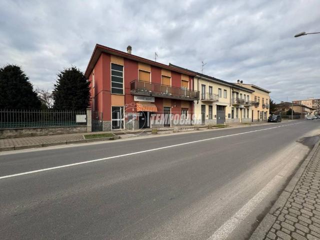 Locale Commerciale in vendita a Macherio, Lombardia